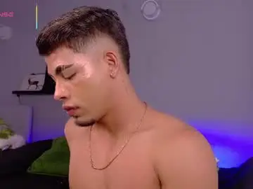 Chaturbate Nude Webcam of ken_boy_