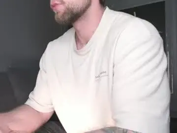 Chaturbate Live Porn of waynemiller_