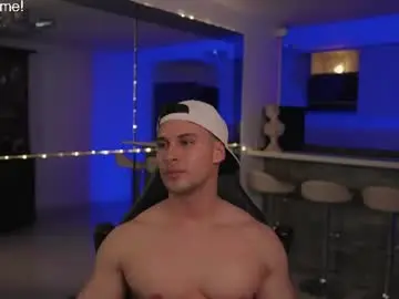 Chaturbate Live Sex Cam of alan_vidal