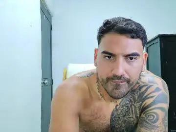 Chaturbate Free Porn Cam of tomy_johnson2