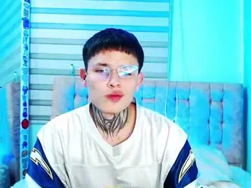Chaturbate Watch Live Sex Cams of _justinmoon2