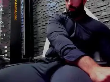 Chaturbate Live Sex Cam of yy_david_yy