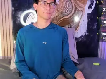 Chaturbate Free Porn Cam of kingparker1