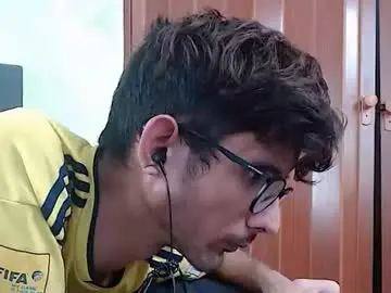Chaturbate Live Porn of sasuke_bigcock