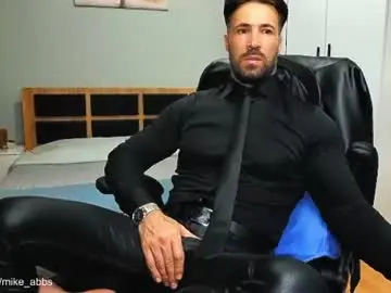 Chaturbate Free Porn Cam of mikestrip