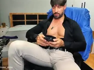 Chaturbate Free Porn Cam of mikestrip