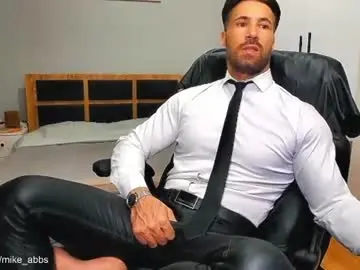 Chaturbate Watch Live Sex Cams of mikestrip