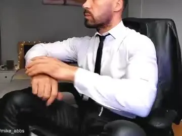 Chaturbate Adult Webcams of mikestrip