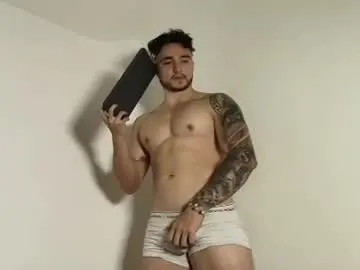 Chaturbate Nude Webcam of latinboyvip_