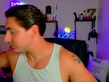 Chaturbate Free Porn Cam of zach_rhyder