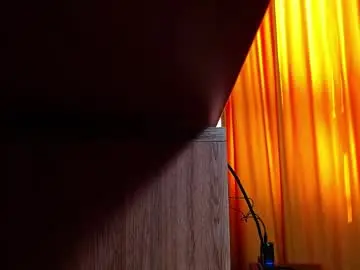 Chaturbate Watch Live Sex Cams of sebastian_025