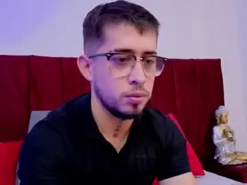 Chaturbate Adult Webcams of tommas_johnson