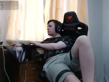 Chaturbate Best live sex cam show of iliaskrisloveee