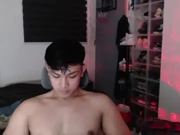 Chaturbate Free Porn Cam of princeadrianx