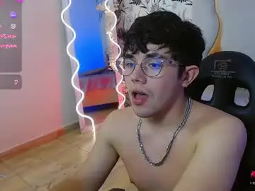 Chaturbate Free Live Porn of axelnoir_tay