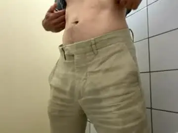 Chaturbate Live Sex Cam of officelush