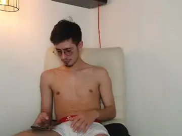 Chaturbate Sex Cam of andy_collins__