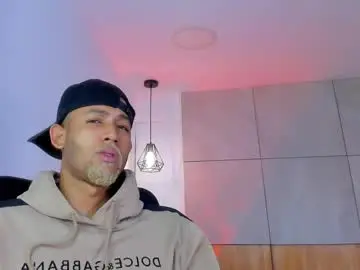 Chaturbate Adult Video Chat of bento_fox