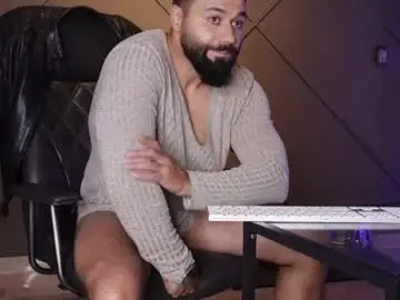 Chaturbate Free Porn Cam of glennmasters