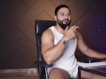 Chaturbate Watch Live Sex Cams of glennmasters