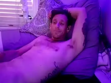Chaturbate Live Sex Cam of ryanfc85