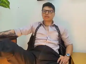 Chaturbate Live Porn of aquilestaylor