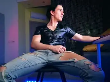 Chaturbate Live Sex Cam of christianlevine_