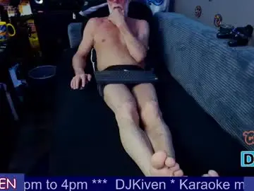 Chaturbate Sex Cam of kiveuxmakeu
