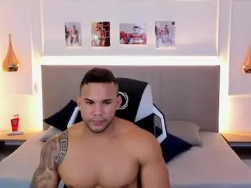 Chaturbate Adult Video Chat of _matthew_santos_