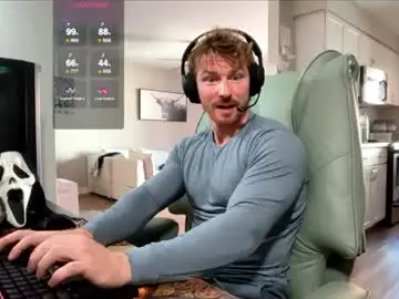 Chaturbate Watch Live Sex Cams of bigmcr1