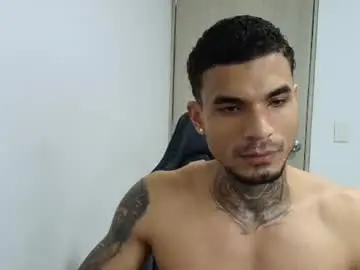 Chaturbate Live Sex Cam of juan_gomez_1