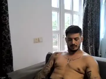 Chaturbate Live Sex Cam of jonnyporn1