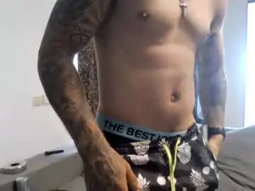 Chaturbate Live Sex Cam of jonnyporn1