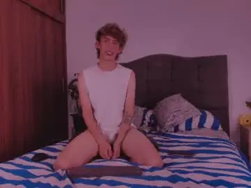 Chaturbate Best live sex cam show of 2gays_1straight