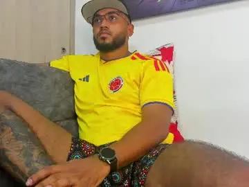 Chaturbate Live Sex Cam of theblack_frank