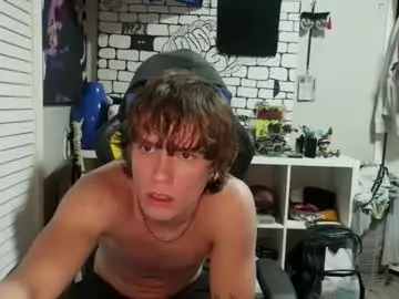 Chaturbate Best live sex cam show of gavatr0n