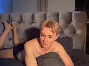 Chaturbate Live Sex Cam of ben_harmon