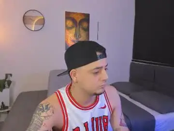 Chaturbate Live Porn of kendel_dimitri