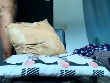 Chaturbate Live Sex Cam of lobo_cockk