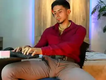 Chaturbate Free Live Porn of andrew_elliot