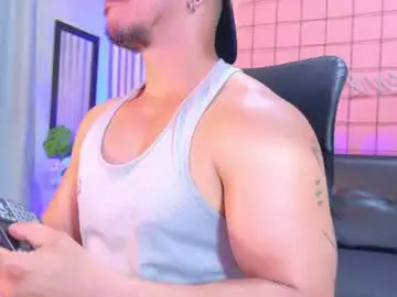 Chaturbate Best live sex cam show of lean_arcos