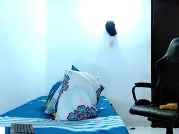 Chaturbate Sex Cam of bray_hotboy