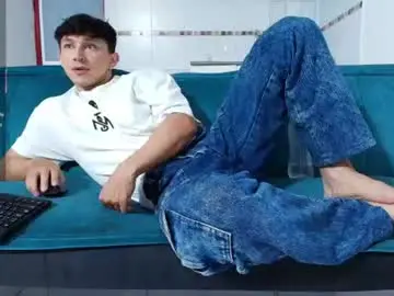 Chaturbate Free Porn Cam of jacques_cardiet