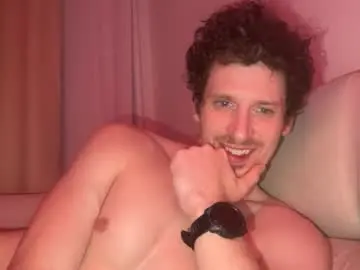 Chaturbate Free Porn Cam of johnylongstrokes
