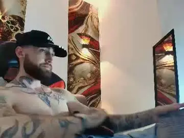 Chaturbate Live Sex of luke_davis01