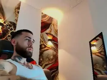 Chaturbate Watch Live Sex Cams of luke_davis01