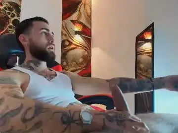 Chaturbate Live Porn of luke_davis01