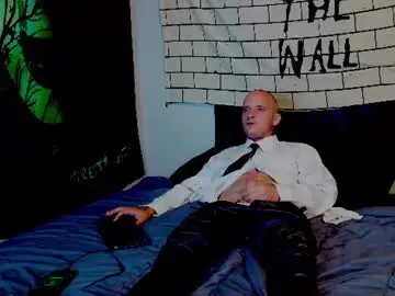 Chaturbate Live Sex Cam of shadowv5551