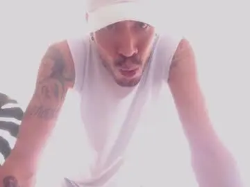 Chaturbate Live Sex Cam of marcus_knight