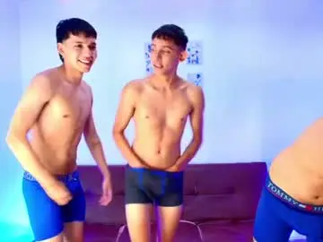 Chaturbate Watch Live Sex Cams of chillbicrew